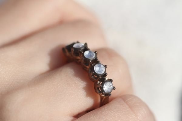 0,38 Karat Elmas Beştaş Yüzük