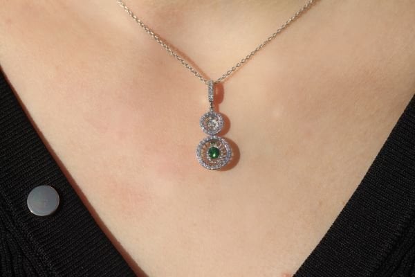 0,42 Karat Pırlanta Zümrüt Kolye