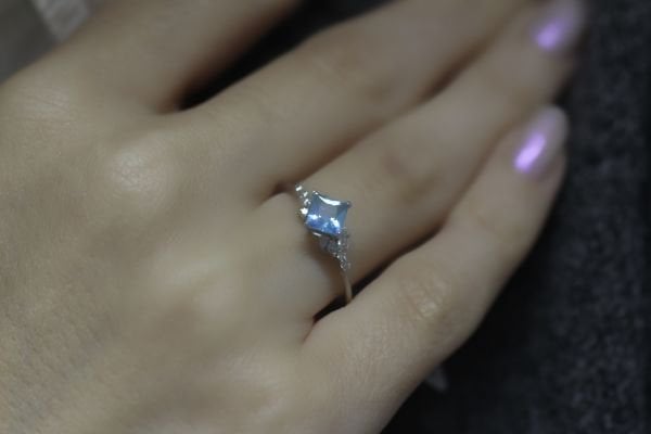 0,82 Karat Pırlanta Blue Topaz Vintage Yüzük