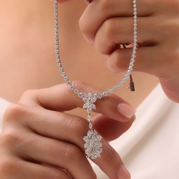 8.36 Karat Pırlanta Damla Gerdanlık