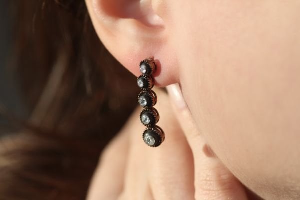 0,42 Karat Elmas Tasarım Küpe