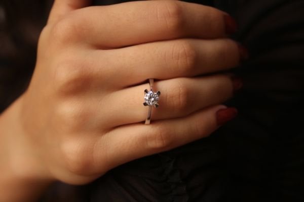 0,71 Karat Pırlanta Tektaş Yüzük