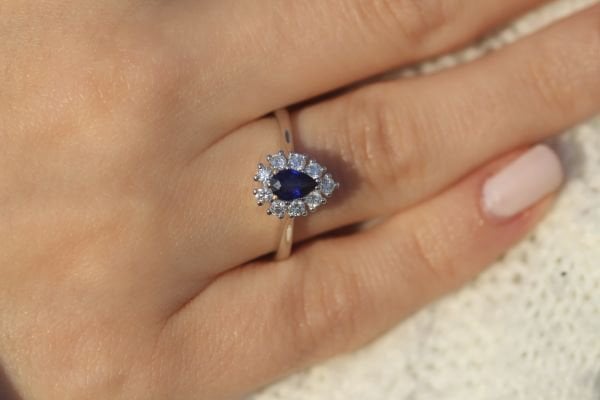 0,83 Karat Pırlanta Safir Yüzük