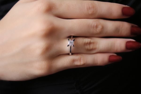 0,40 Karat Pırlanta Tektaş Yüzük