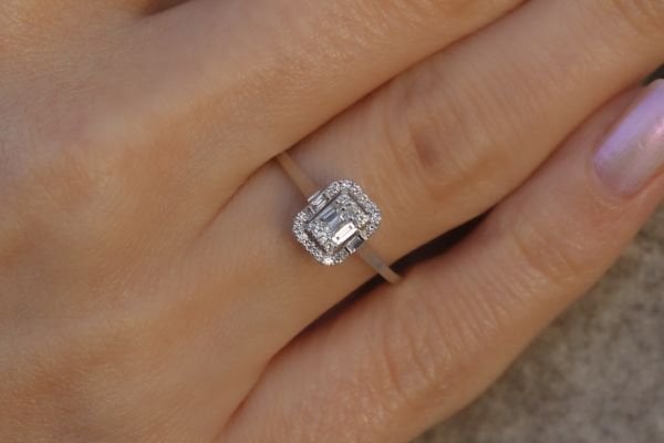 0,20 Karat Pırlanta Baget Yüzük