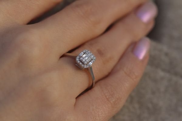 0,20 Karat Pırlanta Baget Yüzük