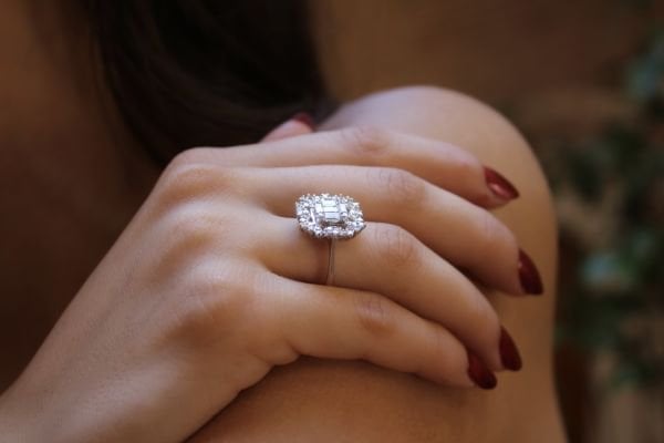 1,15 Karat Pırlanta Baget Yüzük