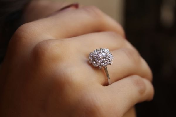 0,33 Karat Pırlanta Baget Yüzük