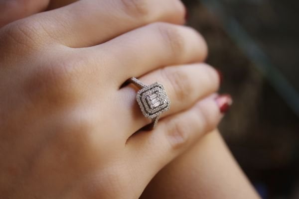 0,37 Karat Pırlanta Baget Yüzük