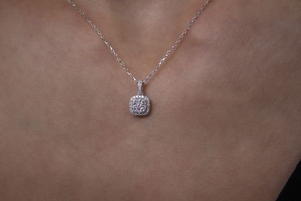 0,31 Karat Pırlanta Fantezi Kolye