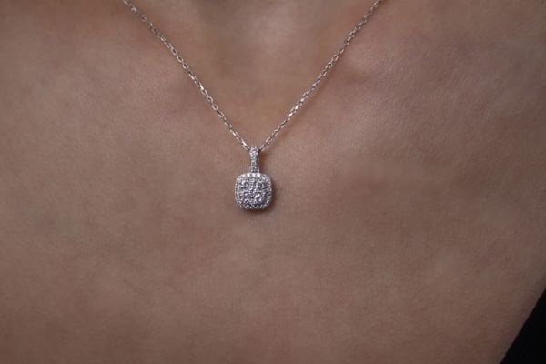 0,41 Karat Pırlanta Tasarım Kolye