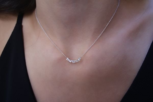 0,30 Karat Pırlanta Fantezi Baget Kolye