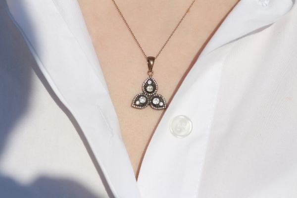 0,55 Karat Elmas Tasarım Kolye