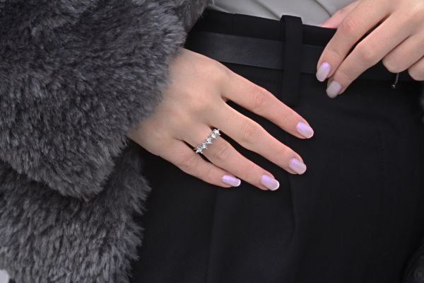 0.15 Karat Pırlanta Beştaş Yüzük