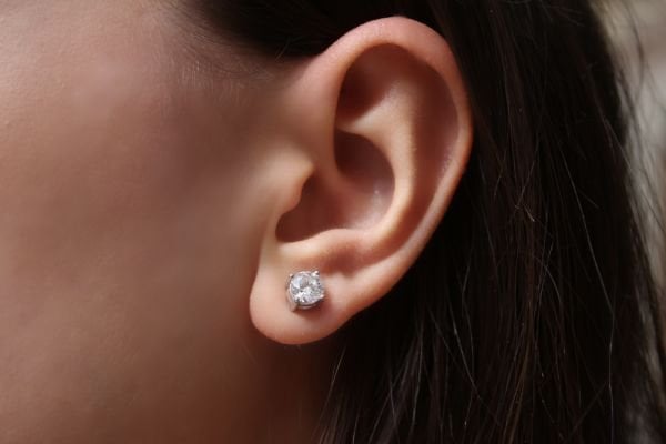 1,80 Pırlanta Tektaş Küpe