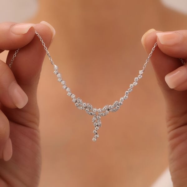 1,29 Karat Pırlanta Tasarım Kolye