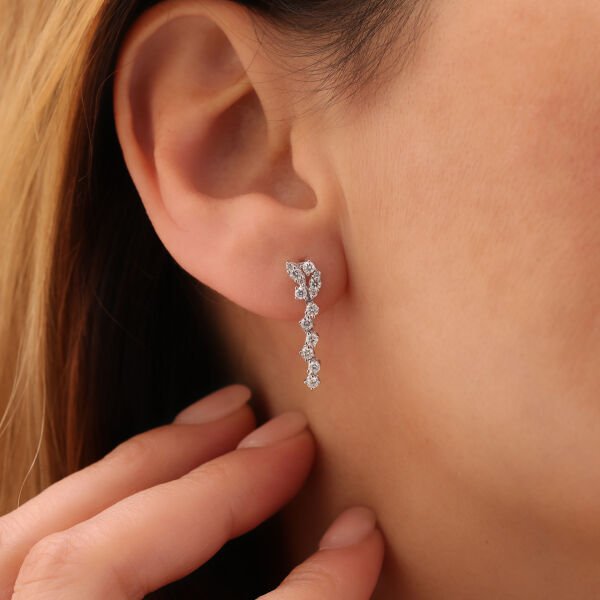 0,65 Karat Pırlanta Tasarım Küpe