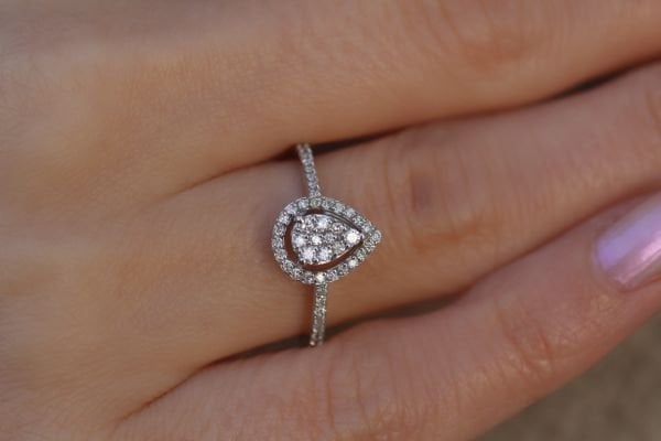 0,26 Karat Pırlanta Damla Yüzük