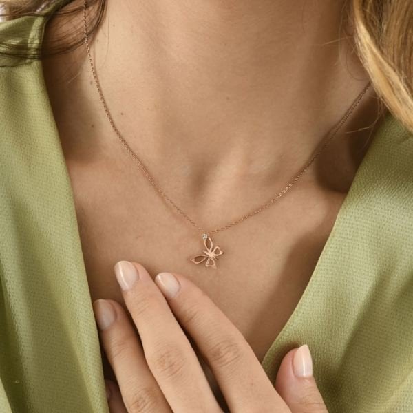 Pırlanta Kelebek Kolye