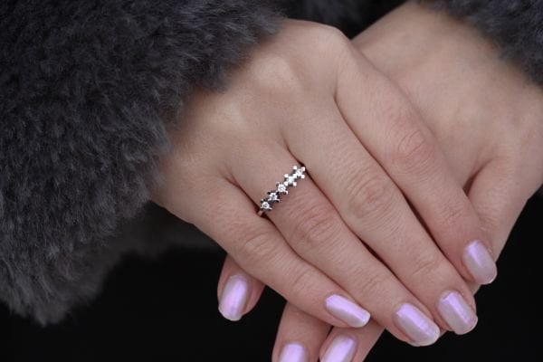 0.30 Karat Pırlanta Beştaş Yüzük