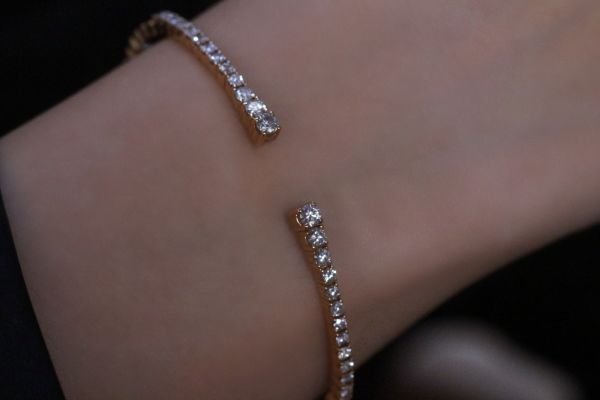1,17 Karat Pırlanta Tasarım Rose Bileklik