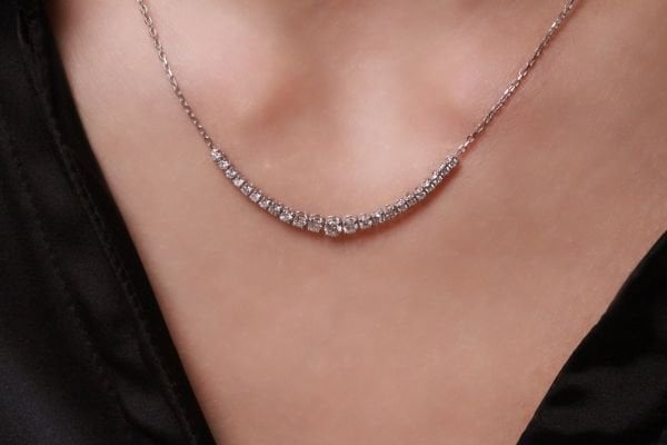 0,83 Karat Pırlanta Tasarım Kolye