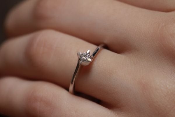 0,10 Karat Pırlanta Tektaş Yüzük