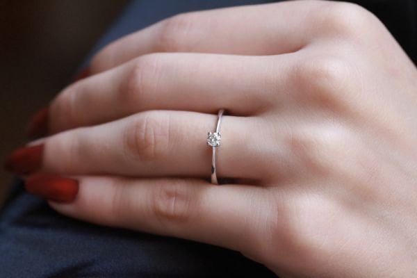 0,10 Karat Pırlanta Tektaş Yüzük