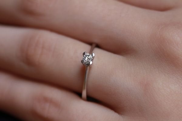 0,11 Karat Pırlanta Tektaş Yüzük