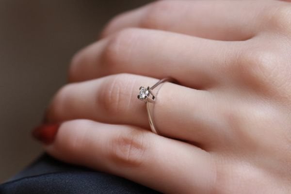 0,11 Karat Pırlanta Tektaş Yüzük