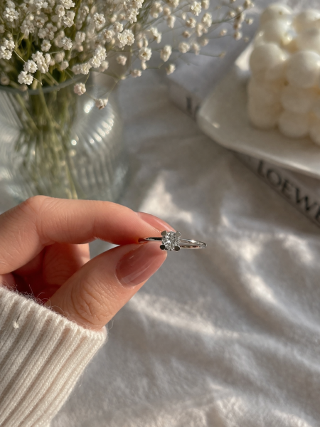 0,10 Karat Pırlanta Tektaş Yüzük