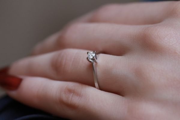 0,11 Karat Pırlanta Tektaş Yüzük