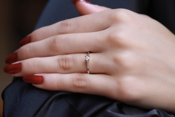 0,11 Karat Pırlanta Tektaş Yüzük