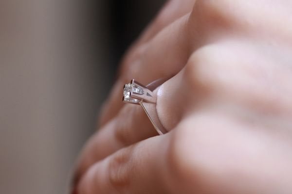 0,18 Karat Pırlanta Tektaş Yüzük