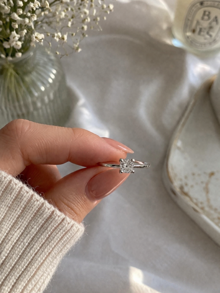 0,12 Karat Pırlanta Tektaş Yüzük