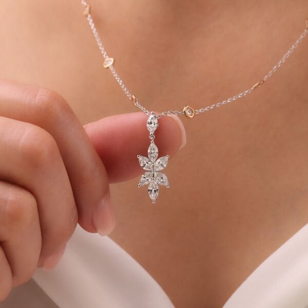 4,76 Karat Pırlanta Tasarım Kolye