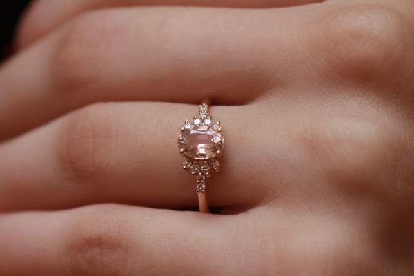 1,10 Karat Pırlanta Morganit Tasarım Yüzük