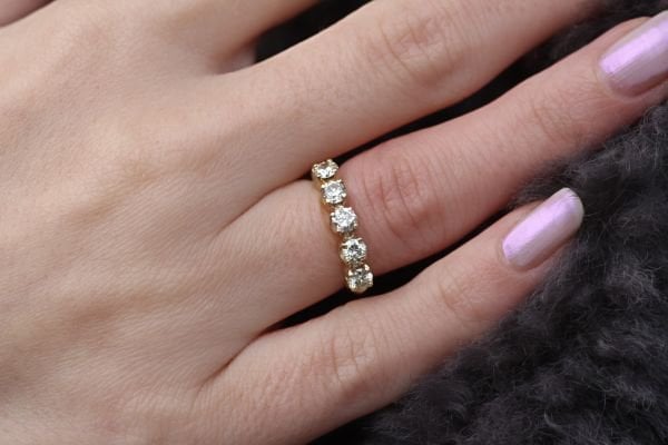 0.71 Karat Pırlanta Altın Beştaş Yüzük