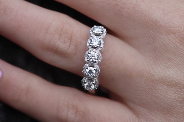 0.83 Karat Pırlanta Beştaş Yüzük