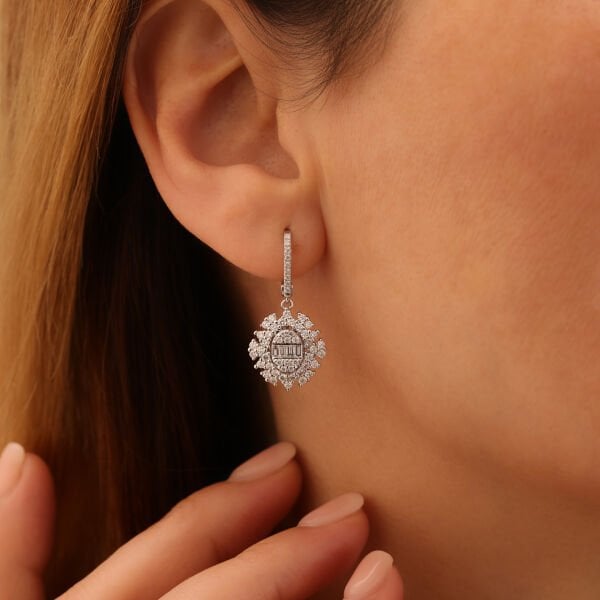 1,40 Karat Pırlanta Baget Küpe