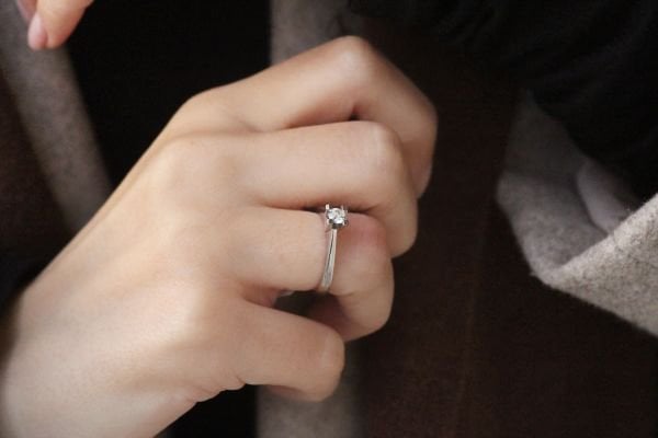 0,22 Karat Pırlanta Tektaş Yüzük