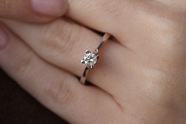 0,28 Karat Pırlanta Tektaş Yüzük