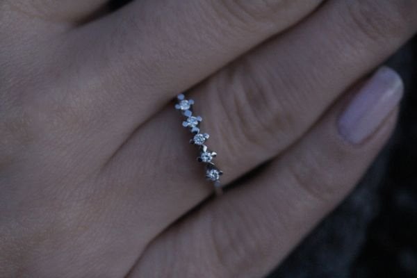 0,10 Karat Pırlanta Beştaş Yüzük