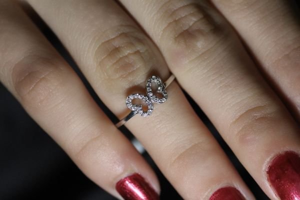 0,11 Karat Pırlanta Kelebek Tasarım Yüzük