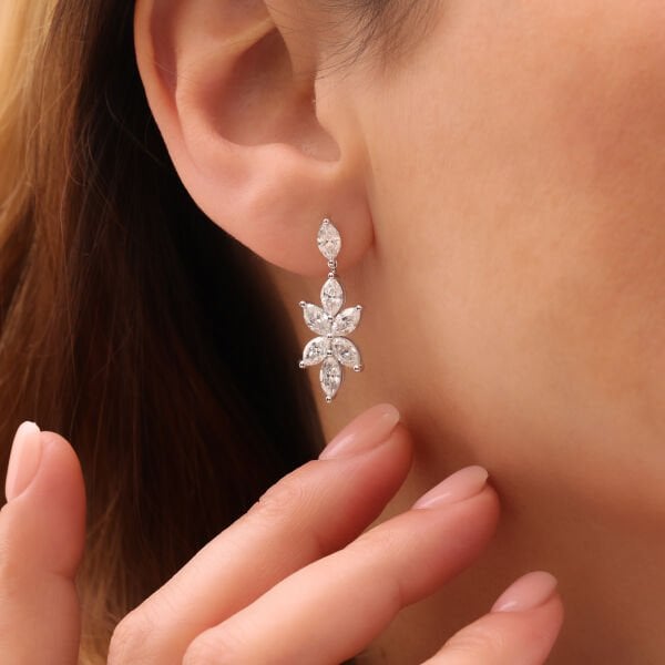 3,20 Karat Pırlanta Markiz Küpe