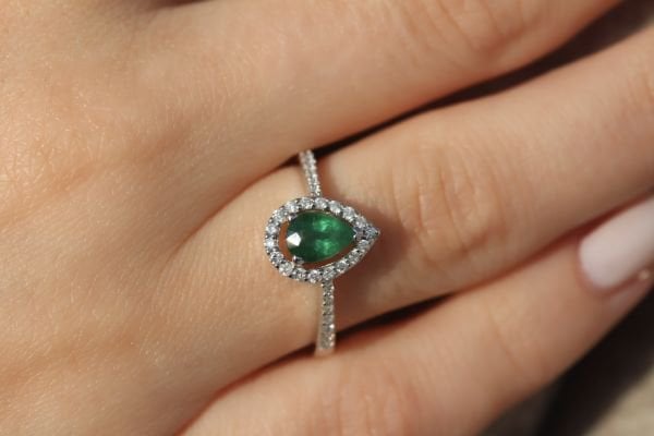 0,79 Karat Pırlanta Zümrüt Yüzük