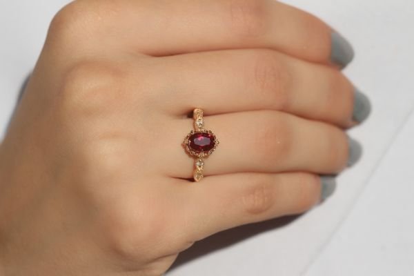 1,00 Karat Pırlanta Vintage Ruby Yüzük