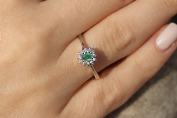 0,23 Karat Pırlanta Zümrüt Yüzük