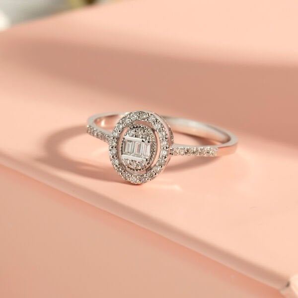 Pırlanta Oval Baget Yüzük