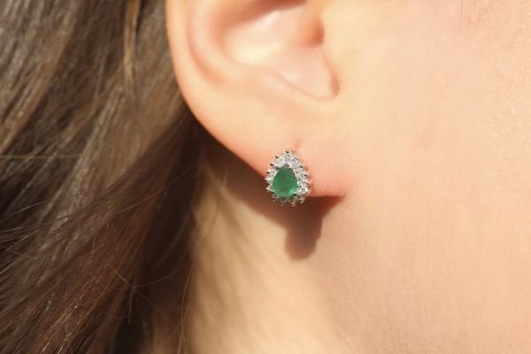 0,82 Karat Pırlanta Zümrüt Küpe